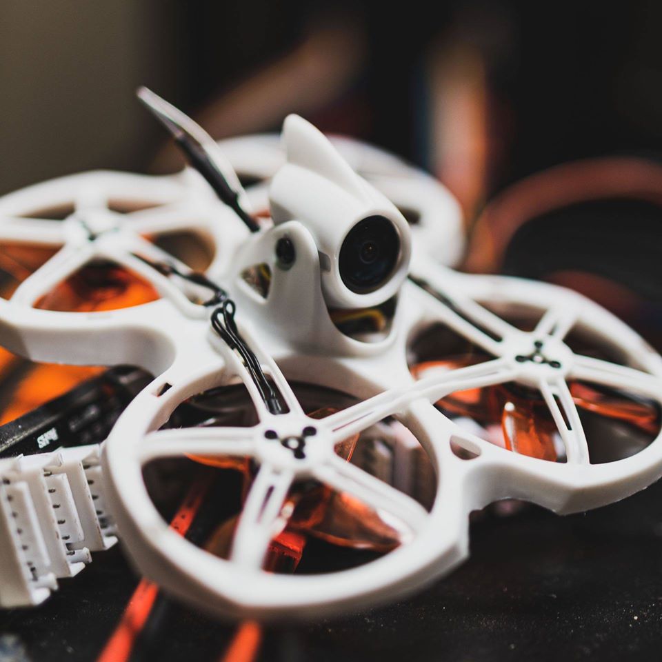 Emax Tinyhawk II 2 RTF FPV Rac – Drone Gimbal Brushless recenzja i cena
